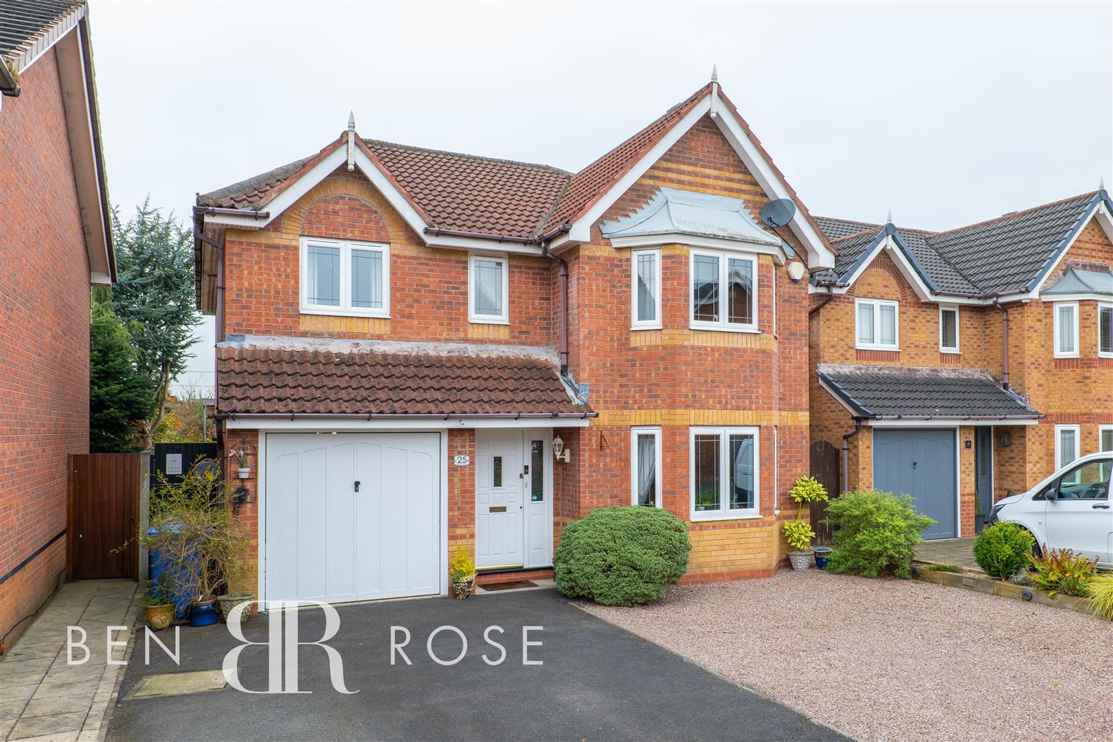 4 bed property in Cherryfields, Chorley